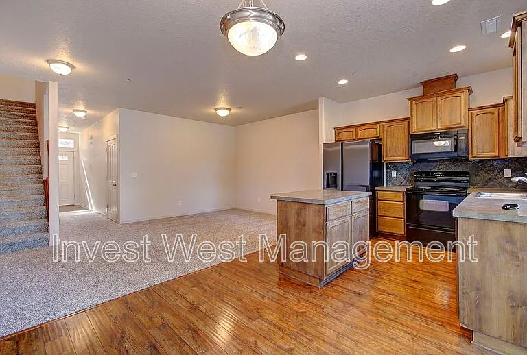 5215 NE 83rd Pl — Photo 5