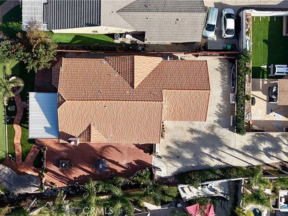 5th image of 23856 Outrigger Dr