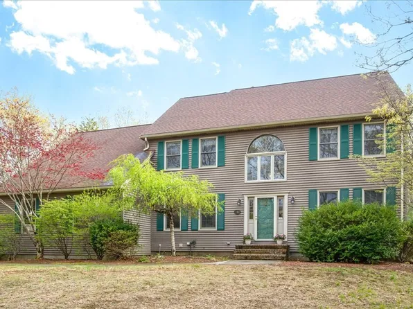 72 Jefferson Rd, Franklin, MA 02038