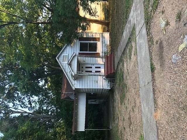 1st image of 1617 W 15th St