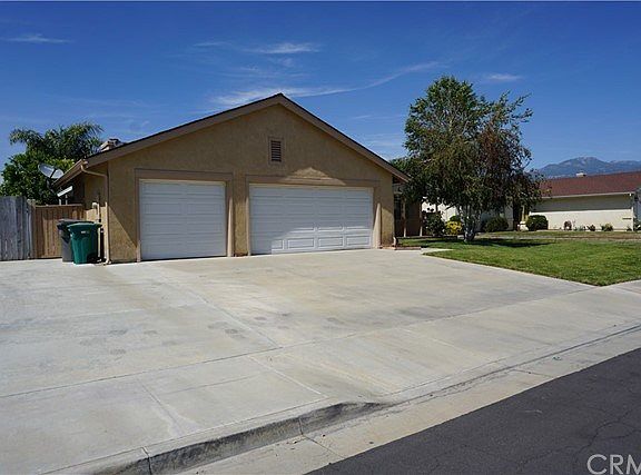 2nd image of 42848 Masonic Dr