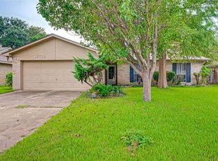 16722 Ribbonridge Dr, Sugar Land, TX 77498