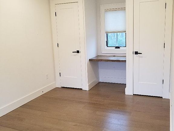 3rd image of 300 NE Black Apple Ln