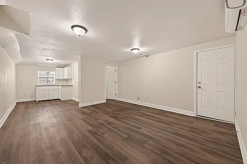4901 Stimson St #2 Photo 1