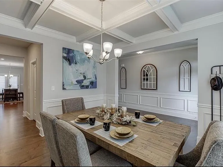 2055 Sorrento Ct — Photo 3