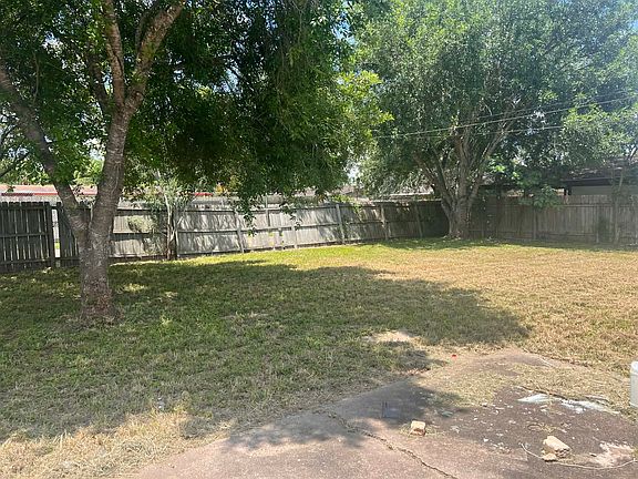 2nd image of 2407 E Washington Ave