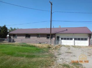 14 W 3rd St, Willow Creek, MT 59760