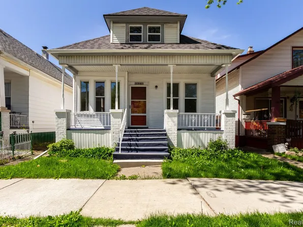 11561 Saint Aubin St, Hamtramck, MI 48212