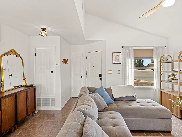 6971 Shrub Oak Dr — Photo 3