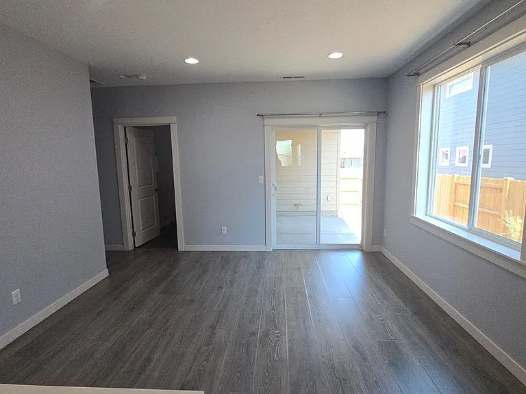 3869 SW Newberry Ave — Photo 10