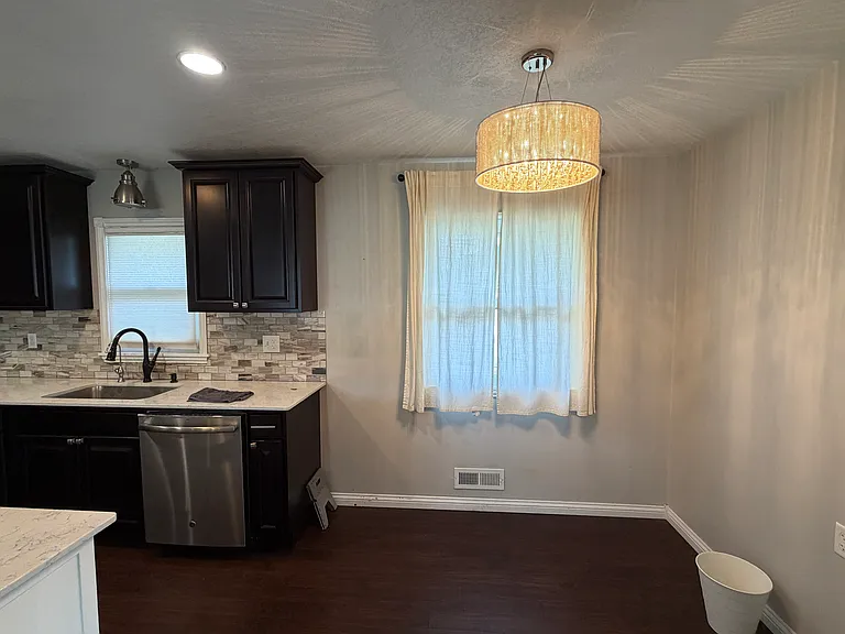 8479 Hadley Ave S — Photo 5