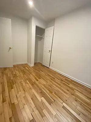 Rented by Current Real Estate Advisors | media 6