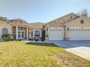 10265 Ridge Top Loop, Weeki Wachee, FL 34613