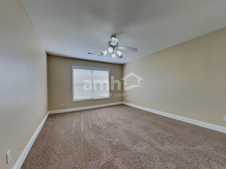 1061 Saint Johns Dr — Photo 14