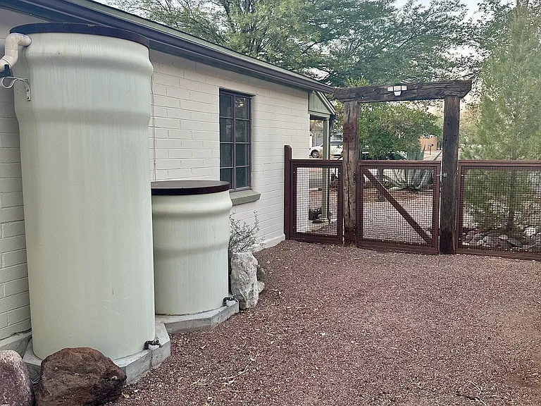 327 N Desert Stra — Photo 18