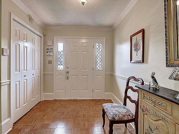 3rd image of 2734 Oakland Ave #C-22
