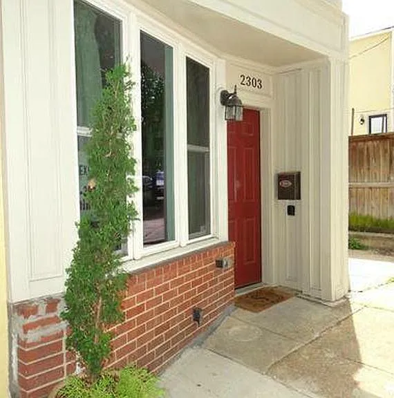 2303 E Fairmount Ave — Photo 3