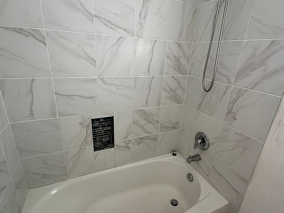 5th image of 5040 Wittenmeyer Ct