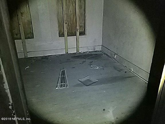 4th image of 3419 Phoenix Ave