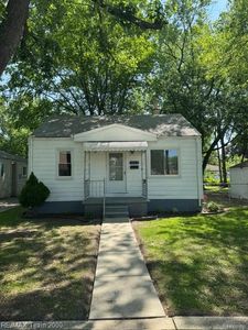 4957 Ziegler St, Dearborn Heights, MI, 48125