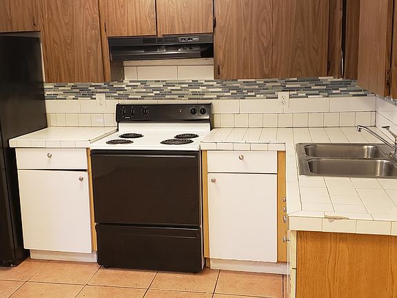 5th image of 15454 Alma Ave