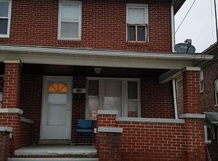 878 1/2 York St, Hanover, PA 17331