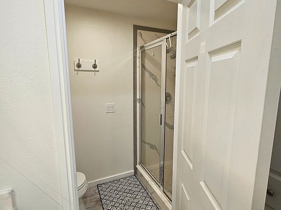 5th image of 1940 Prospector Ave #424