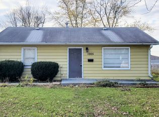 1905 Cowing Ln, Crest Hill, IL 60403