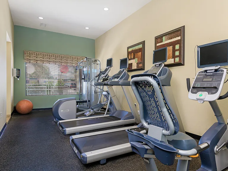 Navajo Bluffs — Photo 12