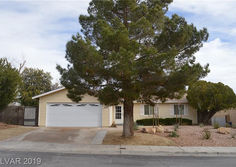 1st image of 1319 Gloria Ln