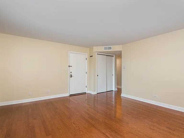 3177 W 115th St #3W — Photo 10