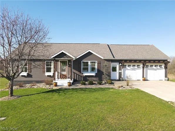 68890 Hammond Rd, Saint Clairsville, OH 43950