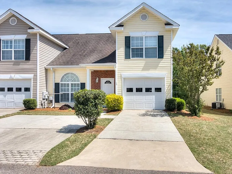 124 Palmer Ct — Photo 32