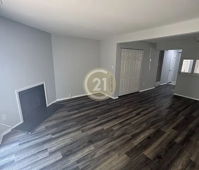 5723 Constance Ct — Photo 3