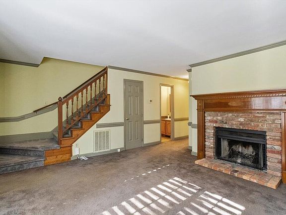 5th image of 4522 Hamptonshire Dr