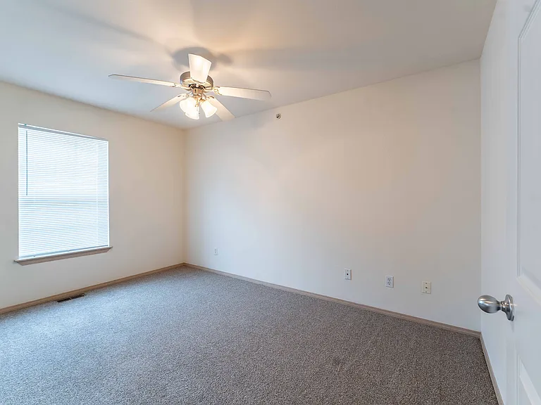 Battlefield Park Apartments — Photo 102