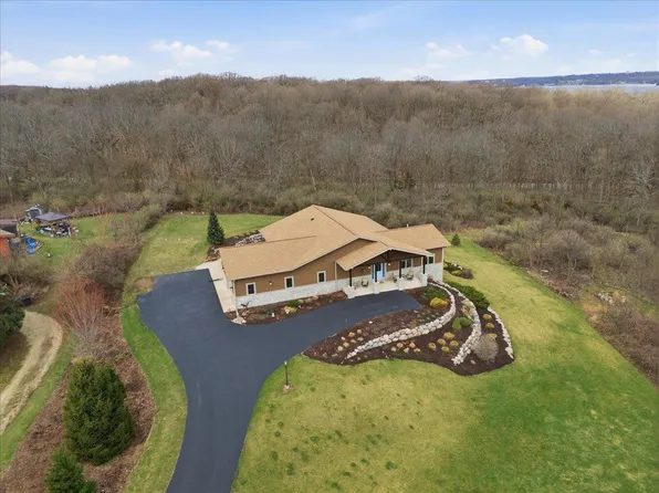 W4293 Meadow Court, Lake Geneva, WI 53147