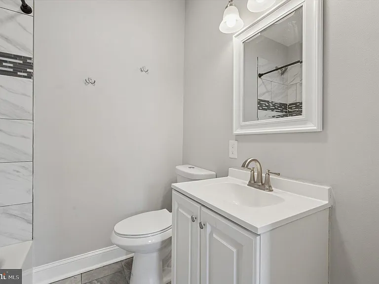 447 Durfor St — Photo 24