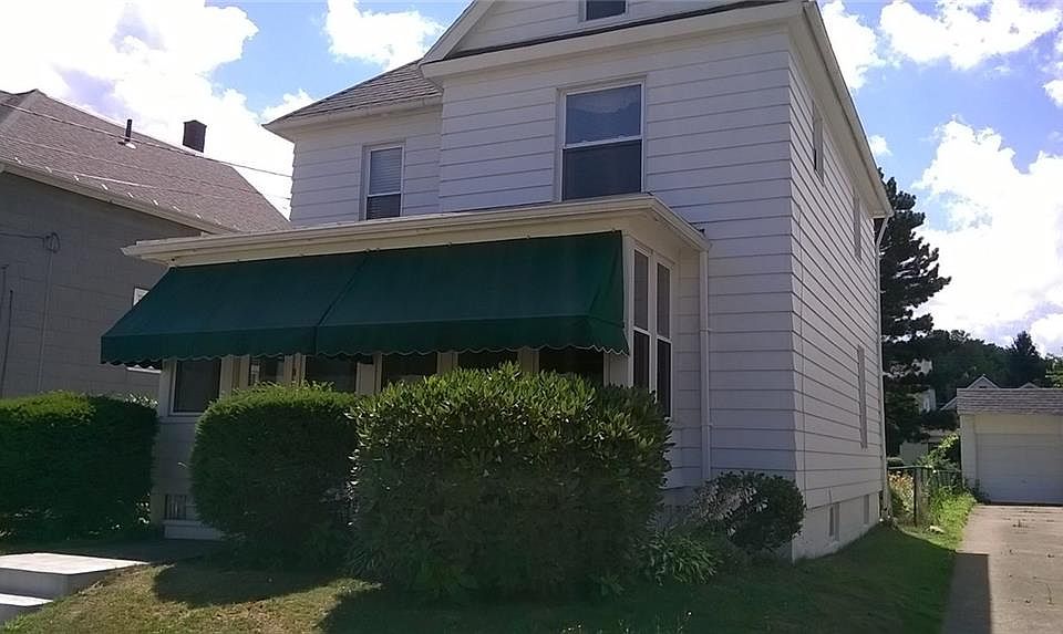 1st image of 1125 W 29th St