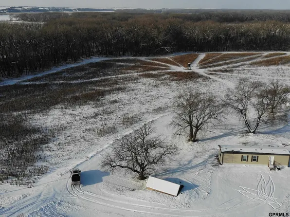 539 Highway 78, Guide Rock, NE 68942