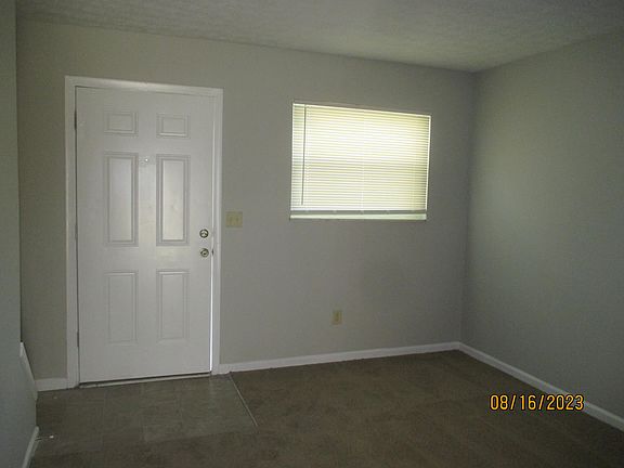 4th image of 5602 Maple Canyon Ave