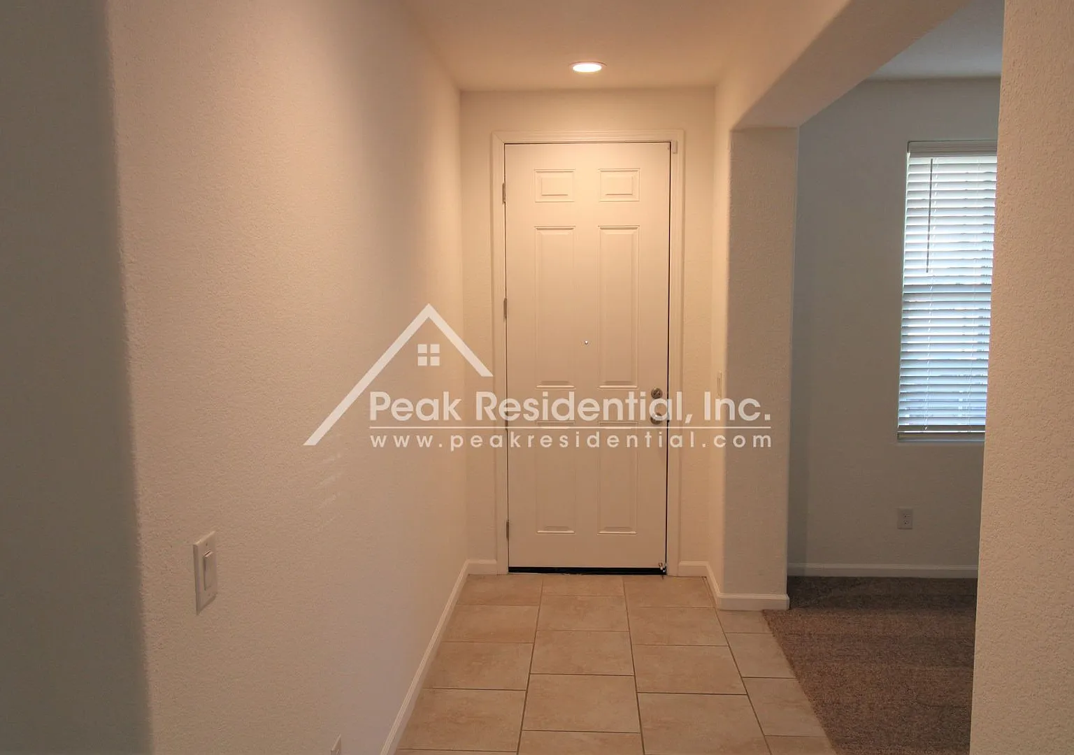 Very Nice 3bd/2.5ba North Natomas Home with 2 Car Garage — Photo 2