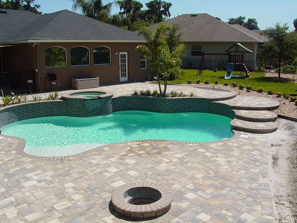 Pool 2010