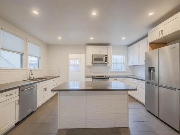 4211 Martin Luther King Jr Way, Oakland, CA 94609