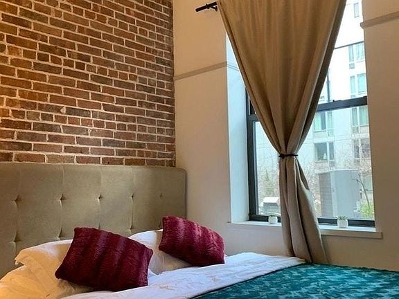 4th image of 459 W 43rd St #4BB