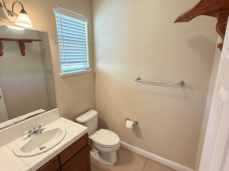 40 Curtis Ct — Photo 8