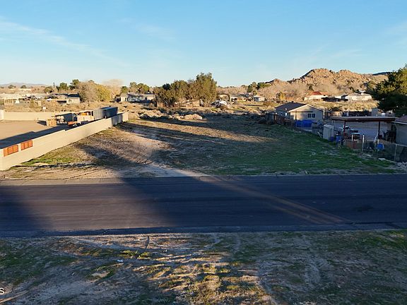 2nd image of 165th St E