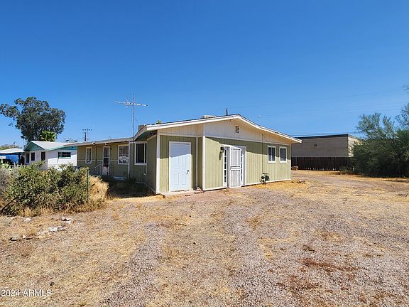 3rd image of 649 S SAGUARO Drive