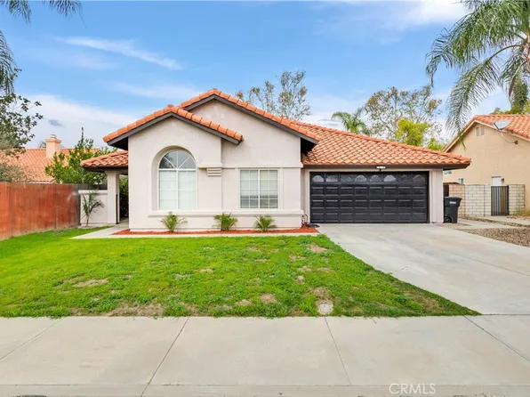 1235 Marble Ct, Hemet, CA 92543