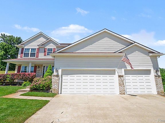 3rd image of 3455 N Quarry Creek Dr